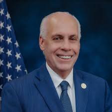 Presiding Officer Kevin McCaffrey‎