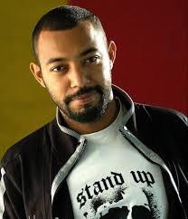 Depois de quase 2 anos voltei a encontrar e conversar com tempo com a  incrível Clara Levin Ant. E como é bom ouvir e aprender com esse grande  quadro da política brasileira.