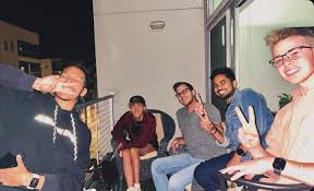 Love these gays 😂