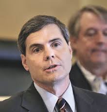 Nonprofit Pay List Dominated By Doctors