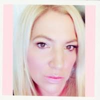 Kimberly Medeiros's Instagram, Twitter & Facebook