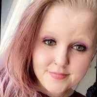 Kari Olney's Instagram, Twitter & Facebook