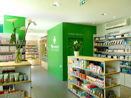 La Croix De L Orme Pharmacie Design Pharmacie Agencement Pharmacie