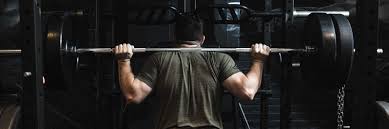 Is seeing people squat, bench and deadlift big weights on social media making you wonder how to get started in powerlifting? Powerlifting Tips For Beginners How To Become A Powerlifter