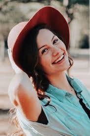 Rebecca Harlin's Instagram, Twitter & Facebook