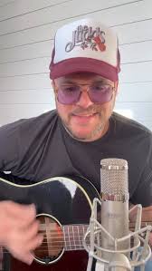 It’s FINALLY Friday, who’s ready for the weekend? Put