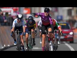 Jul 03, 2021 · anna van der breggen (sd worx) ha vencido en la segunda etapa del giro d'italia internazionale femminile (2.pro), de 100,1 kilómetros desde boves hasta prato nevoso, con una subida final de 13,1 kilómetros al 7,2%. Anna Van Der Breggen Is The Greatest Teammate Youtube