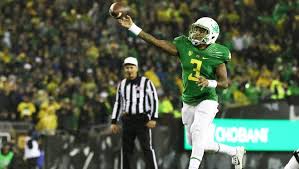 Adams throws for 4 TDs and Oregon beats Cal 44-28
