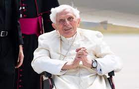 Vatikan papst benedikt xvi schachtel official bu 8 münzen 2009. Das Sagt Der Vatikan Zur Erkrankung Von Benedikt Xvi Oberpfalz