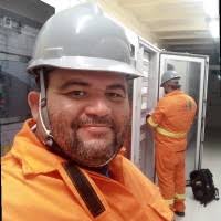 4 "Charles Luiz Oliveira" profiles