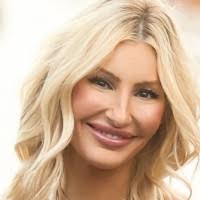 8 "Daniela Kent" profiles