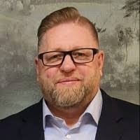 Kim Bynes's Instagram, Twitter & Facebook