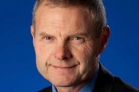 Sir Gareth' gets an OBE and is joined by business and charity leaders in  Queen's New Year Honours