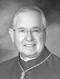 Aurelio Lira's Instagram, Twitter & Facebook