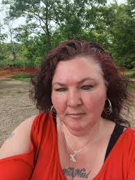 Your colours are soooo lovely. I really want to join in but I have two  things