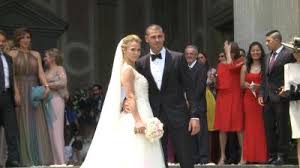 Victor valdes wants premier league return. Victor Valdes Y Yolanda Cardona Posan Ante Los Medios Tras La Boda Parte 1