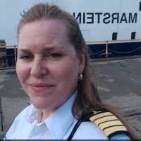 20+ "Julia Boe" profiles