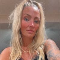 Jodi Speakman's Instagram, Twitter & Facebook