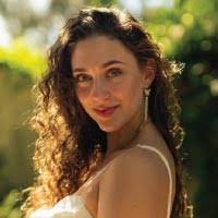 Elisabeth Springer's Instagram, Twitter & Facebook