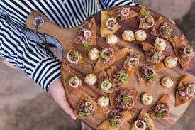 Apr 13, 2020 · according to our data, the average wedding catering cost was $9,170 (or, on average, $70 per head). Appetizers Finger Food Cocktail Party Small Bite Holiday Catering Ideas