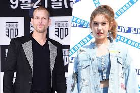 Terlebih lagi, ia memulai kariernya saat masih remaja dan bekerja keras sebagai idol. Jeon Somi S Father Matthew Douma Responds To Reports Of Being Her Temporary Manager Soompi