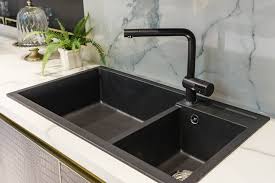 The ikon 30 is the world's first farmhouse sink made of silgranit; Silgranit Spule Versiegeln Warum Ist Das Uberflussig
