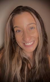 Gracie Bennett's Instagram, Twitter & Facebook