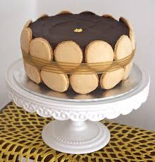 Gateau Chocolat Praline Et Coques De Macarons Recette Gateau Chocolat Praline Gateau Chocolat Chocolat Praline