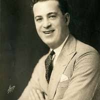 Craig Sayre's Instagram, Twitter & Facebook