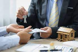 Mortgage Broker: What They Do and How to Choose One