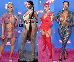 Blac Chyna Vs Nicki Minaj Bayo S Blog Blac Chyna Amber Rose Nicki Minaj And Sky Lead 2 Blac Chyna Celebrity Dresses Celebrity Photos
