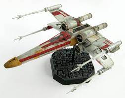 Разработка легендарного tie fighter (tie linear fighter, tie\ln) началась за 32 года до битвы при явине, в рамках программы создания перспективного боевого истребителя для республиканских вкс. Star Wars Rot 6 X Wing Fighter Fertig Modell Yellowzakk Spaceart