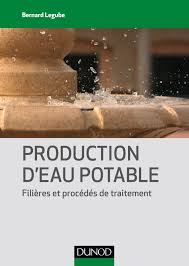 Une eau liquide est dite potable (du latin potabilis signifiant qui peut être bu) lorsqu'elle présente certaines caractéristiques — concentration en chlorures, ph, température… — la rendant propre à la consommation humaine. Production D Eau Potable Filieres Et Procedes De Traitement Filieres Et Procedes De Traitement Technique Et Ingenierie French Edition Legube Bernard 9782100593200 Amazon Com Books