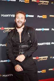 PHOTO GALLERY: Even More Red Carpet Looks As The Stars Arrived At The  Str8UpGayPorn Awards | STR8UPGAYPORN