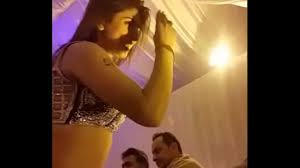 Indian girl belly dance - XNXX.COM