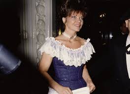 The soviet union, the united states of america, the united kingdom, and france. Who Is Renate Blauel Dating Renate Blauel Boyfriend Husband