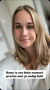 Vandaag geef ik mezelf een mini-reisje met microdosering. Waarom? Omdat ik  het zó belangrijk vind om te ervaren wat anderen op de behandeltafel  voelen. Hoe beter ik kan invoelen, hoe dieper ik je kan ...