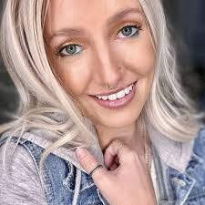 Wendy Krantz's Instagram, Twitter & Facebook