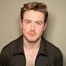 Kit Connor stuns in newly shared photo. 📷