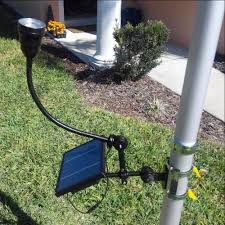Patriot Solar Flagpole Light Commercial Solar Products Www Commercialsolarproducts Com