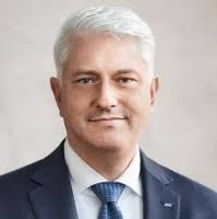 400+ perfiles de «Crosetto»