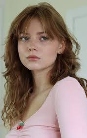 Jane Smith's Instagram, Twitter & Facebook