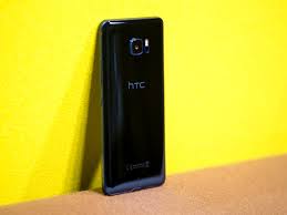 HTC U Ultra im Test: Glas-Smartphone ...