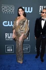 Formerly known as anne hathaway; Anne Hathaway 2020 Critics Choice Awards 14 Gotceleb