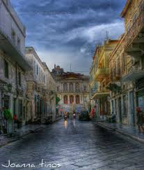 Ονειρεύεστε ένα παραμυθένιο ταξίδι στο κάστρο της πράγας υπό το φως του φεγγαριού ή μια τριήμερη απόδραση στα πέτρινα σοκάκια της ηπείρου Perpathste Sta Stena Sokakia Ths Anw Syras