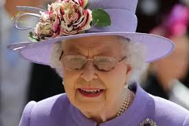 Royaume-Uni : la reine Elizabeth II, souffrante, manque un événement