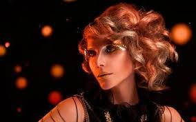 Dania Leon's Instagram, Twitter & Facebook