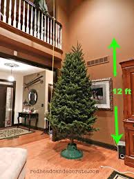 Indoor and outdoor commercial christmas trees ranging in size from 12' to 100' tall. Decorating The Christmas Tree Redhead Can Decorate