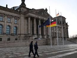 Trop souvent boudée par les français, l'allemagne est un pays d'un grand patrimoine culturel chargé de carnavals, de fêtes et de paysages uniques en europe. Deconfinement Premiere Difficulte En Allemagne Challenges