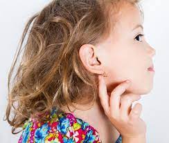 Why You Shouldn T Have Your Child S Ears Pierced At The Mall Ear Oil Ear Piercings Ear